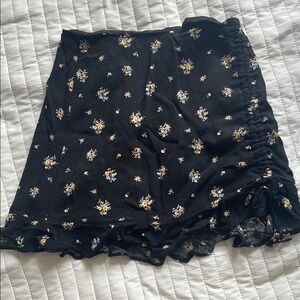 FOREVER 21 Black Skirt